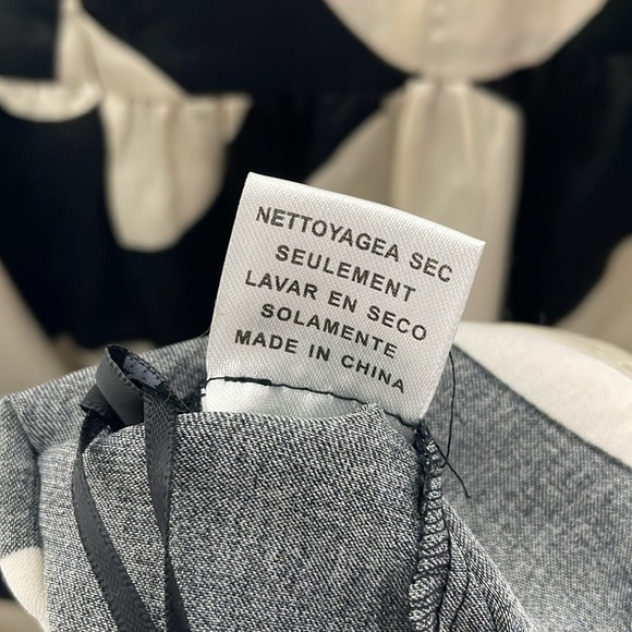 Oulie Long Sleeve Midi Dress | Black and White | Size XL - Picture 6 of 6